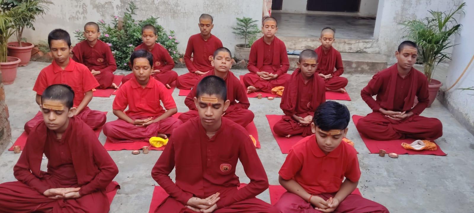 Children studying together at Jan Kalyan Gurukul